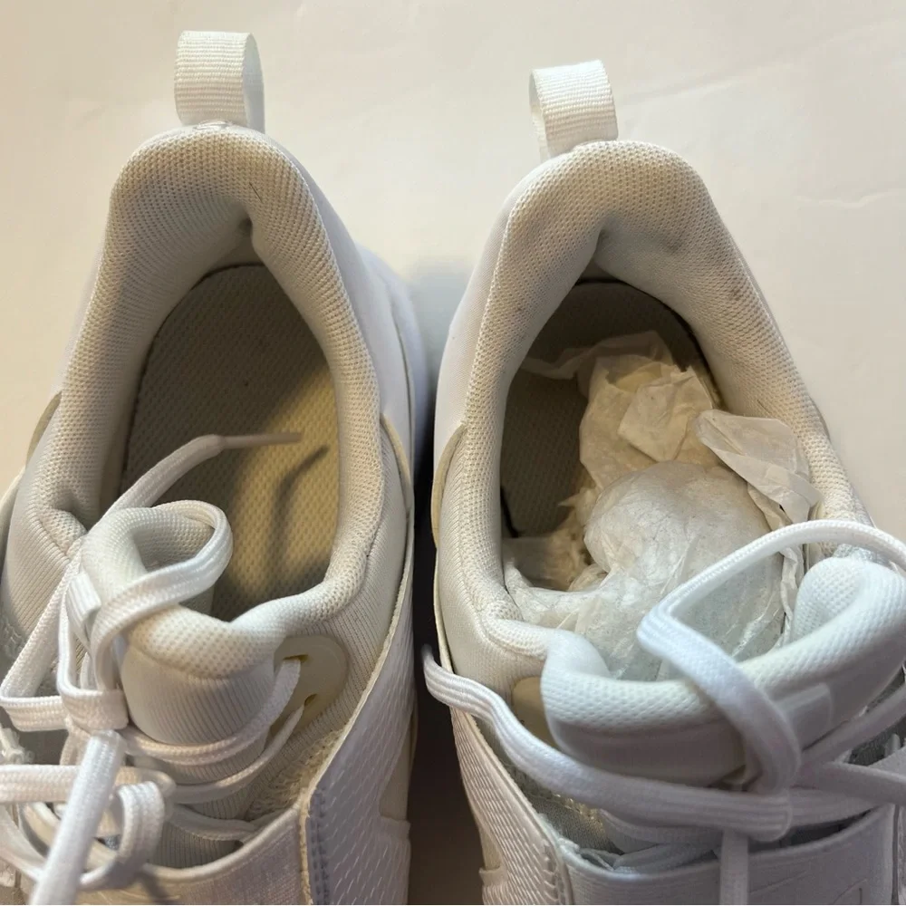 Nike AirMax Bella TR White Womens - Picture 3 of 9